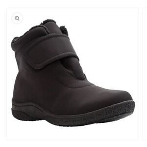 Propet Madi Black Winter Snow Boots Women's 6.5W Wide Hook Loop Closure WBX023N
